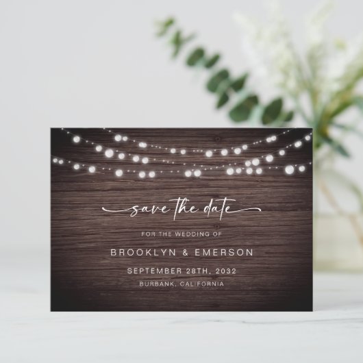 Rustikale Holzleuchten Hochzeit Save The Date (Stehend Vorderseite)