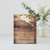 Rustikale Holzleuchten und Blütenweiße Hochzeit Einladung (Stehend Vorderseite)