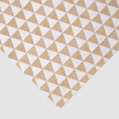 Rustikale Holzstruktur mit weißem Dreiecke-Muster Seidenpapier (Ausschnitt)