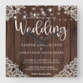 Rustikale Holzwinger-Hochzeit Quadratische Wanduhr (Vorderseite)