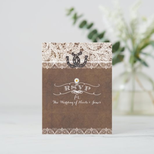 Rustikale Horseshos & Lace Country Western RSVP-Ka Einladungspostkarte (Stehend Vorderseite)