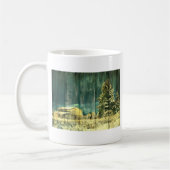 Rustikale, immergrüne Hütte aus Barnholz Kaffeetasse (Links)