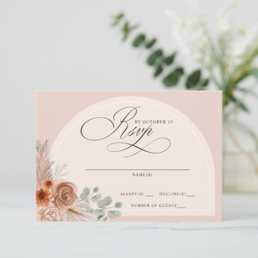 Rustikale Kalligrafie Boho Terracotta Pampas Weddi RSVP Karte (Stehend Vorderseite)