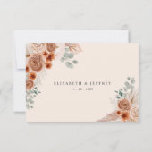 Rustikale Kalligrafie Boho Terracotta Pampas Weddi RSVP Karte (Rückseite)