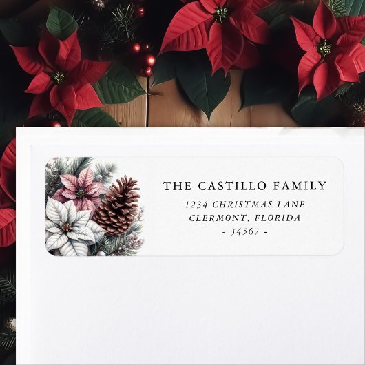 Rustikale Kiefernkone und Poinsettia