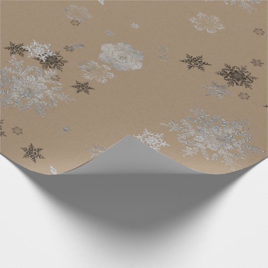 Rustikale Kraft Elegante Silberschneeflocken Geschenkpapier (Ecke)