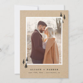 Rustikale Kraft handgezeichnet Berge Pinienbäume F Save The Date