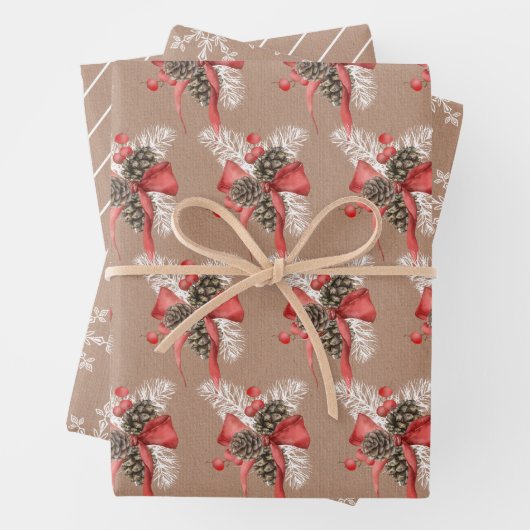 Rustikale Kraft-Kiefernzapfen, Schneeflocken und S Geschenkpapier Set (Beispiel)