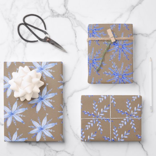 Rustikale Kraft Skandinavier Blaue Schneeflocken Geschenkpapier Set (Vorderseite)