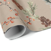 Rustikale Kraft Winter Spruce Pine Cones Red Berri Geschenkpapier (Rolleneckpunkt)