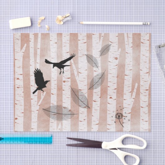 Rustikale Krähen im Weißen Birkenwald Seidenpapier (Handwerk)