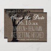 Rustikale Länderbaum-Burlap-Save the Date Postkart Ankündigungspostkarte (Vorne/Hinten)