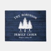 Rustikale Landfamilienhäuser Bäume Blauer Holzdruc Fußmatte (Vorderseite)