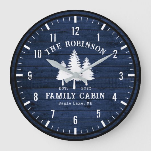 Rustikale Landfamilienhäuser Bäume Blauer Holzdruc Große Wanduhr (Vorderseite)