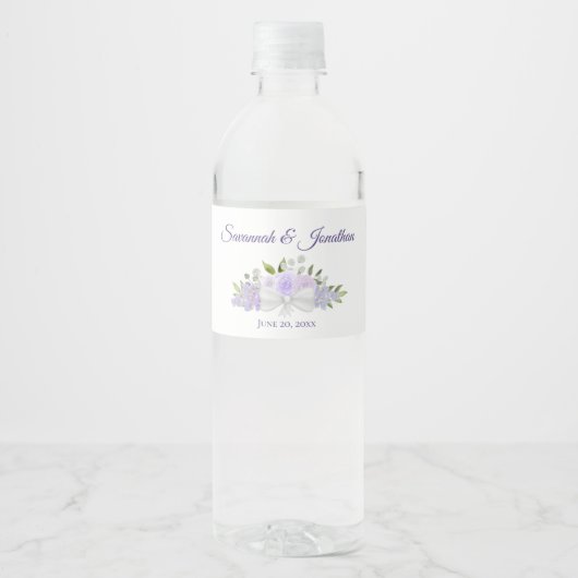 Rustikale Lavendel Lila Rose & Blütenhochzeit Wasserflaschenetikett (Vorderseite)