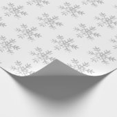 Rustikale leichte Schneeflocken Weiß Geschenkpapier (Ecke)