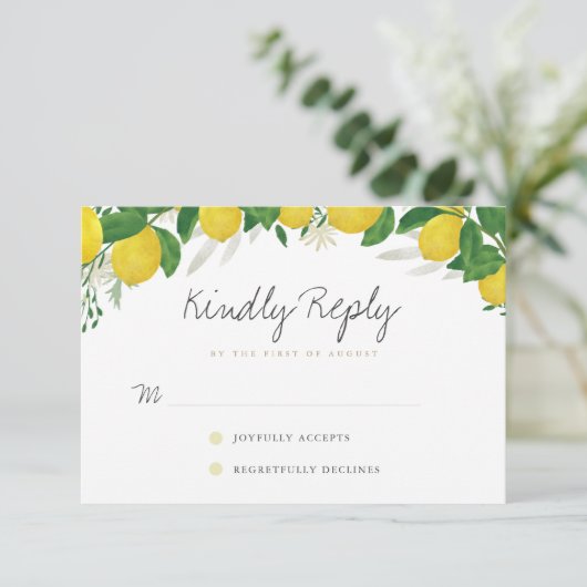 Rustikale Lemon Wedding RSVP Card (Stehend Vorderseite)