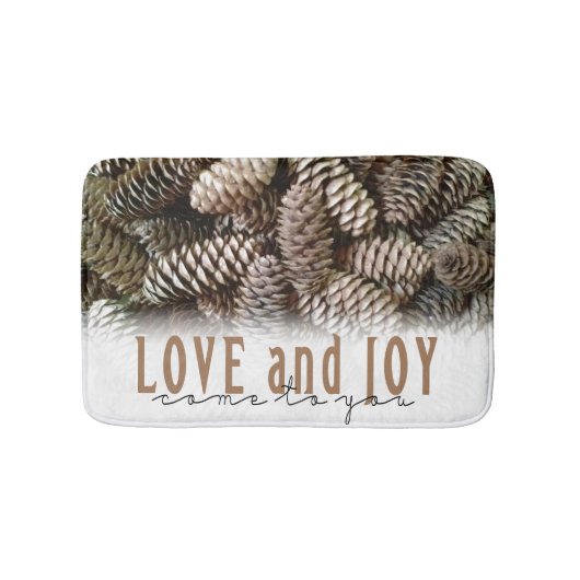Rustikale Liebe und Joy Pine Cone Badematte (Vorderseite)