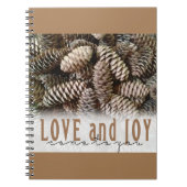 Rustikale Liebe und Joy Pine Cone Notizblock (Vorderseite)