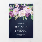 Rustikale Lila Flora QR Code Navy Blue Wedding Dreifach Gefaltete Einladung (Cover)