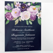Rustikale Lila Flora QR Code Navy Blue Wedding Dreifach Gefaltete Einladung (Innen Erste Seite)