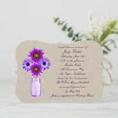 Rustikale Lila Mason Jar Bridal Dusche Einladung (Stehend Vorderseite)