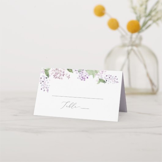 Rustikale Lilac-Monogramm-Hochzeit Platzkarte (Vorderseite)