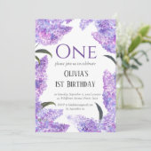 Rustikale Lilac Wildblume zum ersten Geburtstag Einladung (Stehend Vorderseite)