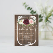 Rustikale Mason Jar Fall in Liebe Brautparty einla Postkarte (Stehend Vorderseite)