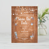 Rustikale Mason Jar String Lights Save the Date Einladung (Stehend Vorderseite)