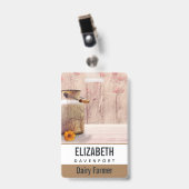 Rustikale Milch kann auf Holz landen Ausweis (Vorderseite mit Clip)