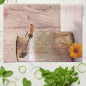 Rustikale Milch kann auf Holz landen Geschirrtuch (Gefaltet)