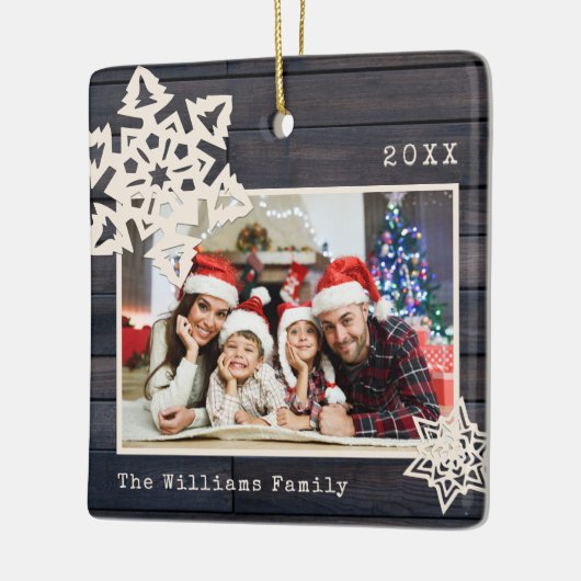 Rustikale moderne Foto DIY Snowflake Familienname Keramikornament (Links)
