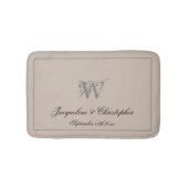 Rustikale Monogram & Names New Wedding Chic Badematte (Vorderseite)