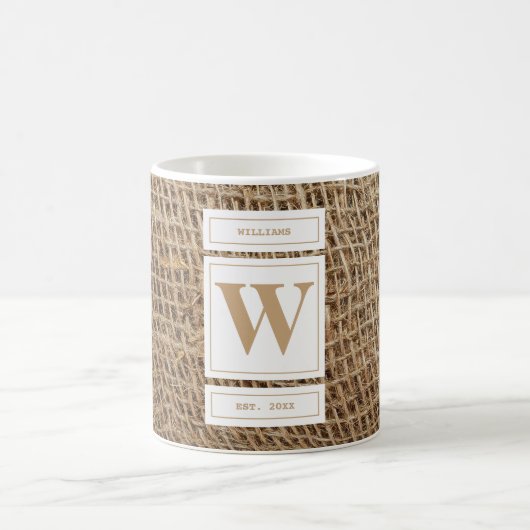 Rustikale Monogramm-Initiale aus Jute Kaffeetasse (Mittel)