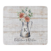Rustikale Monogramm-Rose Eukalyptus-Baumwolle in e Schneidebrett (Vorderseite)
