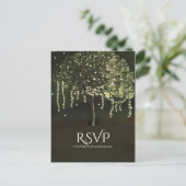 Rustikale Mossy Lighted Tree Wedding RSVP Postcard Einladungspostkarte (Stehend Vorderseite)