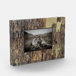 Rustikale, natürliche Bäume, die in Bedrängnis ger Fotoblock