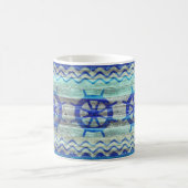 Rustikale Navy Blue Coastal Decor Ship Wheels Kaffeetasse (Mittel)