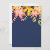 Rustikale Navy Blue Fall Herbst Leaves Hochzeit Einladung (Rückseite)