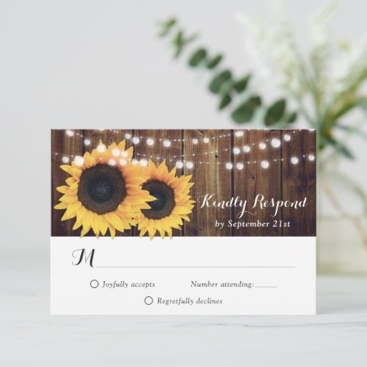 Rustikale Navy Blue Sonnenblume RSVP Karte Wahlmög (Stehend Vorderseite)