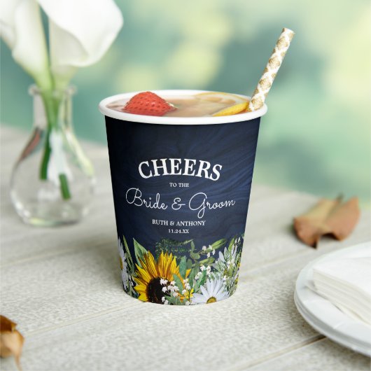 Rustikale Navy Blue Sunflower|Daisy Pappbecher (In Situ)