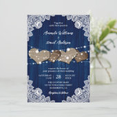 Rustikale Navy Blue Wood Burlap Lace Hochzeit Einladung (Stehend Vorderseite)