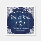 Rustikale Navy Blue Wood Lace String Lights Hochze Serviette (Vorderseite)