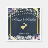 Rustikale Navy Blue Wood Lace String Lights Hochze Serviette (Vorderseite)