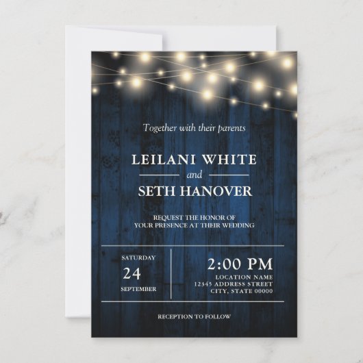 Rustikale Navy Blue Wood String Lights Hochzeit Einladung (Vorderseite)