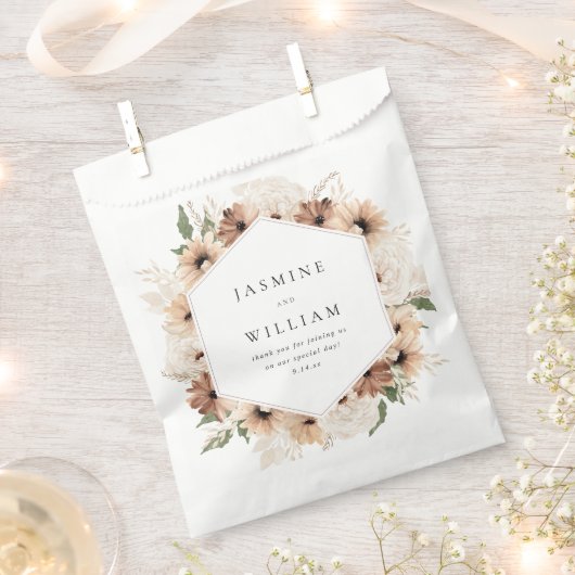 Rustikale neutrale Boho Floral Wedding S2 Geschenktütchen (Ausgeschnitten)