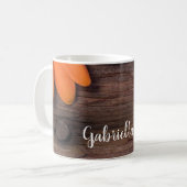 Rustikale Orange Daisy Barn Wood Country Wedding Kaffeetasse (Vorderseite Links)