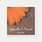 Rustikale Orange Daisy und Barnholz Country Weddin Serviette (Vorderseite)