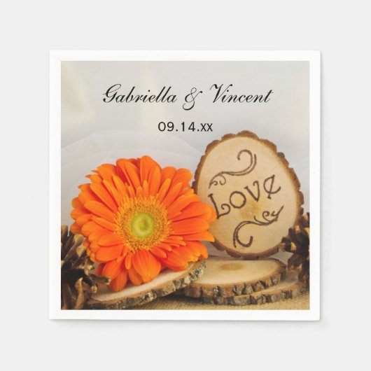 Rustikale Orange Daisy Woodland Wedding Serviette (Vorderseite)